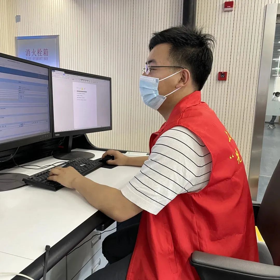 详细阅读:山南最新上海医保局24小时在线咨询方法分析(最方便真实的山南上海医保局24小时在线咨询平台方法) 山南最新上海医保局24小时在线咨询方法分析(最方便真实的山南上海医保局24小时在线咨询平台方法)